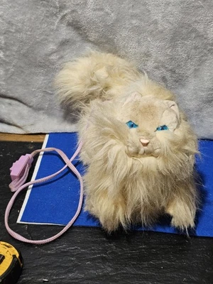 Hasbro Yo Yo My Walking Kitty with Box From 1990 Work - Image 1 of 4