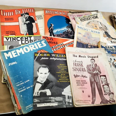 Gran Lote Partituras De Colección Años 1910-1950 9+ Lbs Gráficos Jazz Pop Películas Canciones Foto 1 de 4