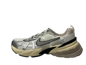Nike V2K scarpe da ginnastica donna UK 6 US 8,5 EU 40 REF 3324- - Foto 1 di 5