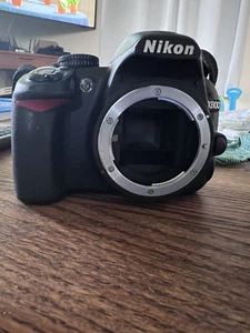 nikon D3100 + 18-55 lens + 55-200 lens - Picture 1 of 7