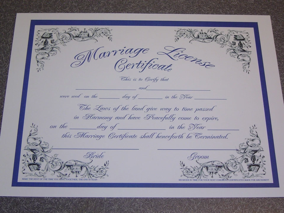 Licencia/certificado de matrimonio de novedad. Tiene fecha de caducidad. ¡Sorprende a todos! Foto 1 de 1