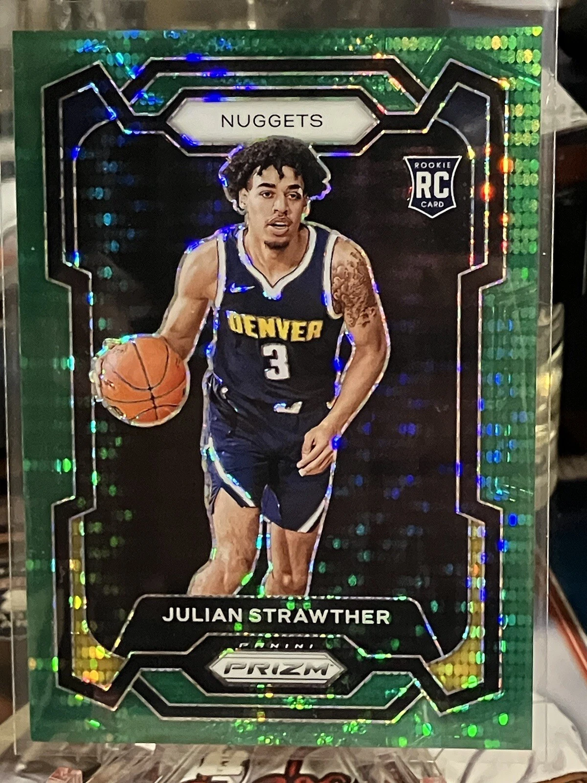 2023-24 Panini Prizm Julian Strawther #133 Green Pulsar 16/25 Rookie Card