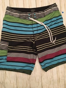 Old Navy Herren Bade Boardshorts mehrfarbig gestreift Badehose Medium gebraucht, in einwandfreiem Zustand - Bild 1 von 4