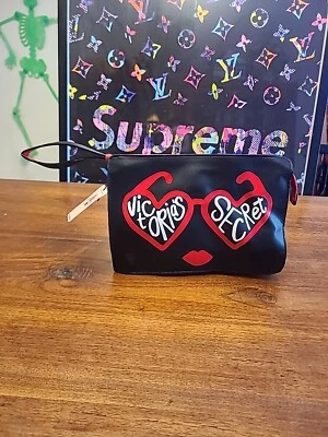 NUEVO Bolso de Cosméticos de Maquillaje Victoria's Secret Negro "Demasiado Glamour Para Dar Un Maldito" Foto 1 de 4