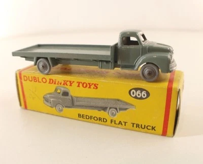 Dinky Toys Dublo GB N° 066 Truck Bedford Flat Truck IN Box - Image 1 of 4