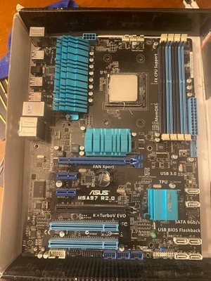 FX 9590~Asus m5a97 R2.0 CPU/Motherboard Combo - Image 1 of 2