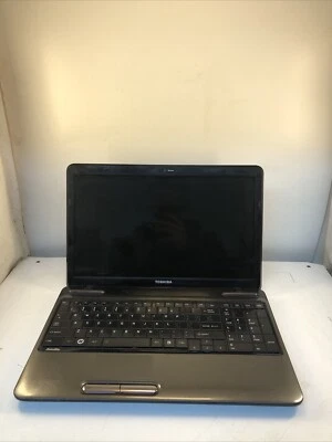 Satellite L655D-S5159 AMD Phenom II N660 CPU@3,00 GHz 4 GB arranque al BIOS sin disco duro Foto 1 de 4