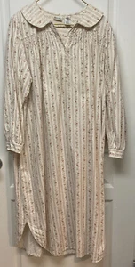 VTG Delicates Women's Large Flannel Cotton Granny Nightgown Prairie Cottagecore - Picture 1 of 4