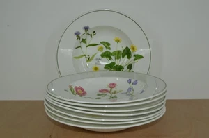 Portmeirion Welsh Wild Flowers - Set of 8 x 24.5cm Rimmed Soup Bowls (#37) - Picture 1 of 10