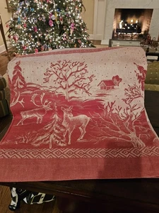 Beautiful William Sonoma  Jacquard Reindeer tablecloth - Picture 1 of 24