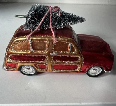 Coche de Navidad del Viejo Mundo con adorno de árbol Woodie Wagon OWC Foto 1 de 4