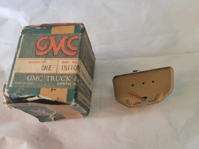 NOS 1940 1941 1946  GMC TRUCK WATER TEMPERATURE GAUGE 1511277 1511278  Old Stock - Image 1 of 4