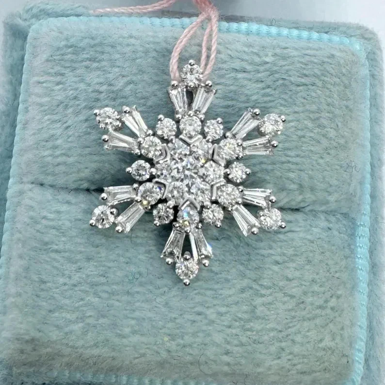 0.94Ct Round Cut Moissanite Snowflake Pendant 14K White Gold Plated Free Chain - Image 1 of 4