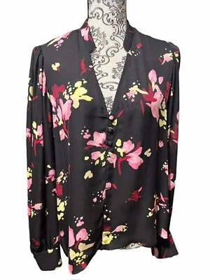 ALC Women’s Size 8 Long Sleeve V Neck Black Floral Top 100% Silk - Image 1 of 4