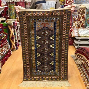 Alfombra de oración de lana marrón hecha a mano de 2'8"x4'3" (86x131 cm) diseño Mushwani Beluch raro - Imagen 1 de 14