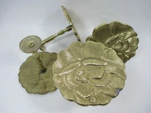 Pair Of VTG Brass Curtain Tie Backs 4.5" Large Round Medallion Flower Pattern - Picture 1 of 8