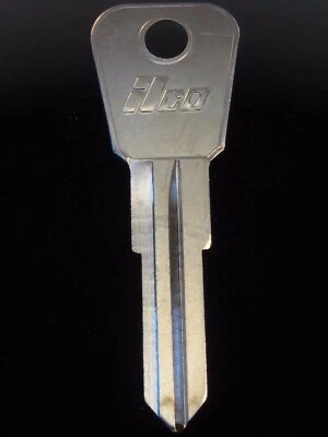 YS2 MERCURY CAPRI LLAVE DE PUERTA/BAÚL en blanco se adapta a 1971-1974 también algunos OPEL X22 YM26 Foto 1 de 3