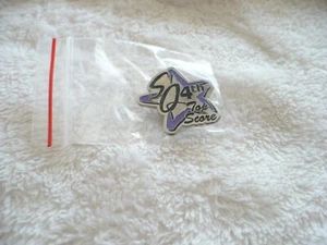 XJ- SQ STAR QUEST 4TH TOP SCORE DANCE PIN #53886 (MIP) - Bild 1 von 7