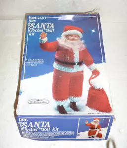 Kit de muñeca de ganchillo Mr. Santa Fibre-Craft No. 1420 - Imagen 1 de 4