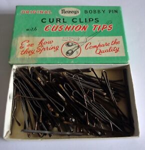 VINTAGE BOX of NEWEY'S ORIGINAL BOBBY PIN 'CURL CLIPS' WITH CONTENTS: EXCELLENT