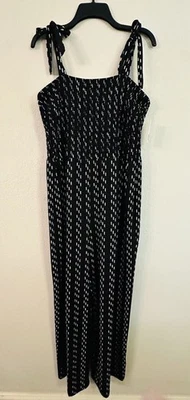 Mono JUNIOR'S Blanco y Negro Calado Pierna Ancha TALLA JUNIORS XXL NUEVO CON ETIQUETAS Foto 1 de 4