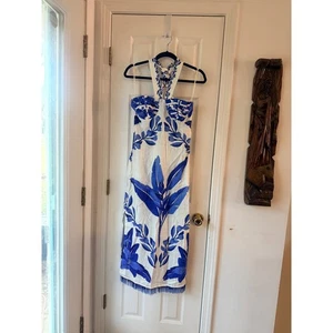 Vestido Farm Rio Blanco Azul Floral Halter Midi Cuentas Flecos Cuello Halter PEQUEÑO - Imagen 1 de 6