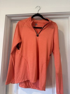 Pulôver feminino REI 1/4 com zíper desempenho grande laranja leve camada base caminhada - Imagem 1 de 4