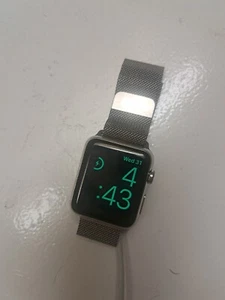 Apple smartwatch, third generation. - Picture 1 of 5