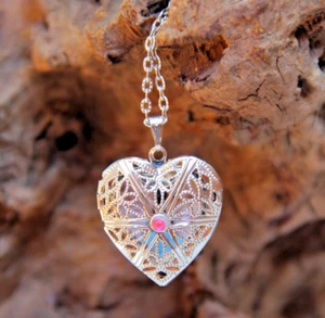 Collar de medallón de corazón con foto de cristal rosa joyería medallón personalizado para mujer - Imagen 1 de 16