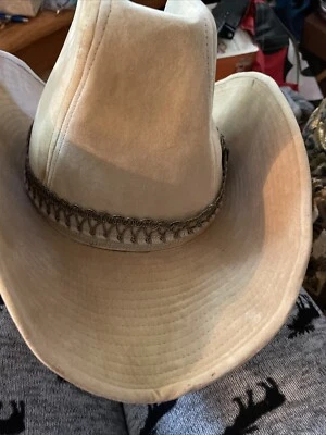 Sombrero de Vaquero YA De Colección - Gamuza Con Banda Boot Hill Buff COREA Foto 1 de 4