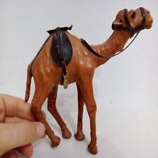 Vintage Kamel Figur Statue mit Sattel und Glasaugen, 17,8 cm hoch, Leder...