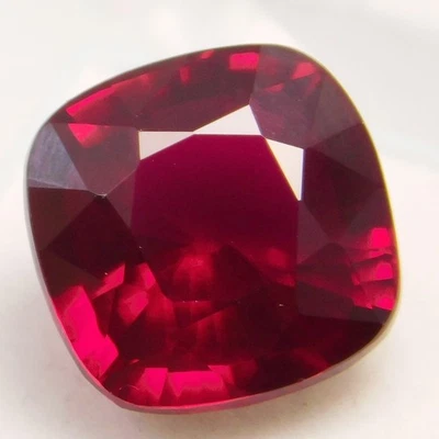 Piedra preciosa suelta corte radiante rubí rojo natural Mozambique de 19,00 quilates certificada Foto 1 de 4
