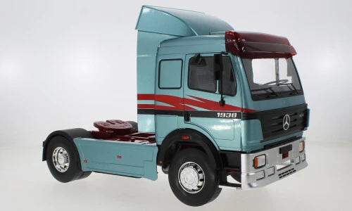 Camion Mercedes SK II - Turchese Chiaro - Model Car Group - 1/18 - Immagine 1 di 1