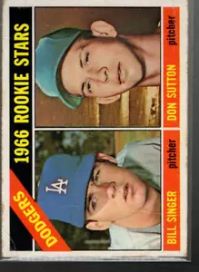 B1767 1966 Topps #288 Rookie Stars Bill Singer RC Don Sutton RC - Gut (Falten) - Bild 1 von 2