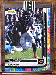 Bears Justin Fields 2022 Panini Instant 104 NFL VERSICOLOR SP /5 Rushing