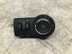 Vauxhall Astra J GTC 2012 - Interruptor de control de faros 13385633 - EKC V - Imagen 1 de 2