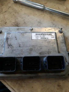 ECM ECU Engine Computer Unit 10 2011 Honda CR-V 2.4 A/T | 37820-REZ-A57 #151ECM - Foto 1 di 4