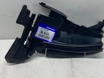 Painel de enchimento de grade de para-choque dianteiro VOLVO OEM 2008 - 2016 S80 3.2 XC70 30796390 - Imagem 1 de 3