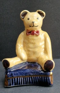 Vintage Staffordshire Stil Teddybär Figur blauer Mantel Goldrand 8,5 cm groß - Bild 1 von 8