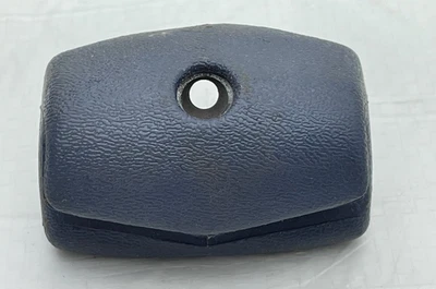 Nuevo de Lote Antiguo GM 1983 Buick Riviera Parasol Soporte Cubierta Parasol Moldura Retenedor Foto 1 de 4