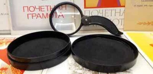 Soviet Glass Loupe 2X Big Magnifying Glass Folding USSR Russian Bakelite Box 70s - Imagen 1 de 8