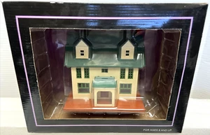 MTH TINPLATE O-GAUGE 10-4010 189 VILLA ILLUMINATED IVORY- PEACOCK GREEN - NEW OB - Picture 1 of 3