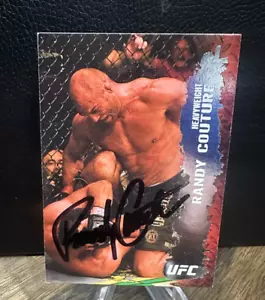 Randy Couture Signed 2009 Topps Round 2 UFC Card in person Auto HOF - Picture 1 of 1