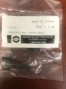 **NEW** MCM ELECTRONICS, 83-3265, DB9/HD15 SNAP TOGETHER HOOD (LOT OF 5) - Picture 1 of 2