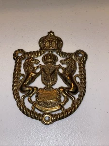 Vintage Brass Look Lions Crowned Crest, Coat Of Arms, Shield, Wall Hanging - Picture 1 of 5
