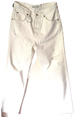 Zara ripped jeans straight loose - Eu 40/UK 12 - White - New with light damage - Image 1 of 4