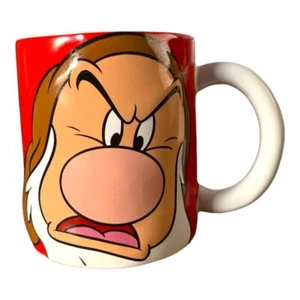Walt Disney Monogramm Schneewittchen mürrisch rot Kaffeebecher - Bild 1 von 2