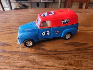 Ertl Richard Petty 1950 Panel Truck Locking Coin Bank Blue Orange Die Cast.. - Picture 1 of 3