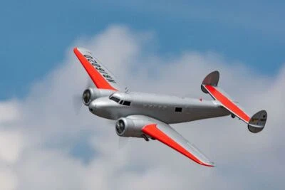 Avión Rage R/C - Lockheed Electra Micro RFT (requiere transmisor marca S) Foto 1 de 4