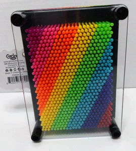 Nuevo juguete artístico pin multicolor arco iris plástico 3D de Grin Studios - Imagen 1 de 6